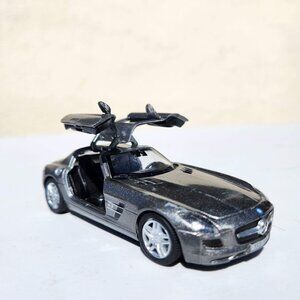 Mercedes-Benz SLS AMG 1:36 Scale Car Pull Back Dicast die cast 1/36 This is in g